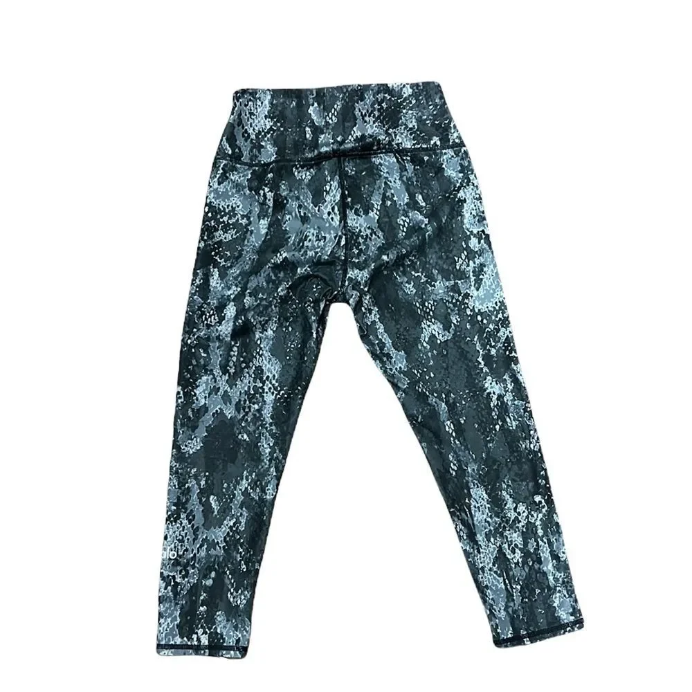 ALO Yoga Snakeskin Print Cropped Leggings Size S